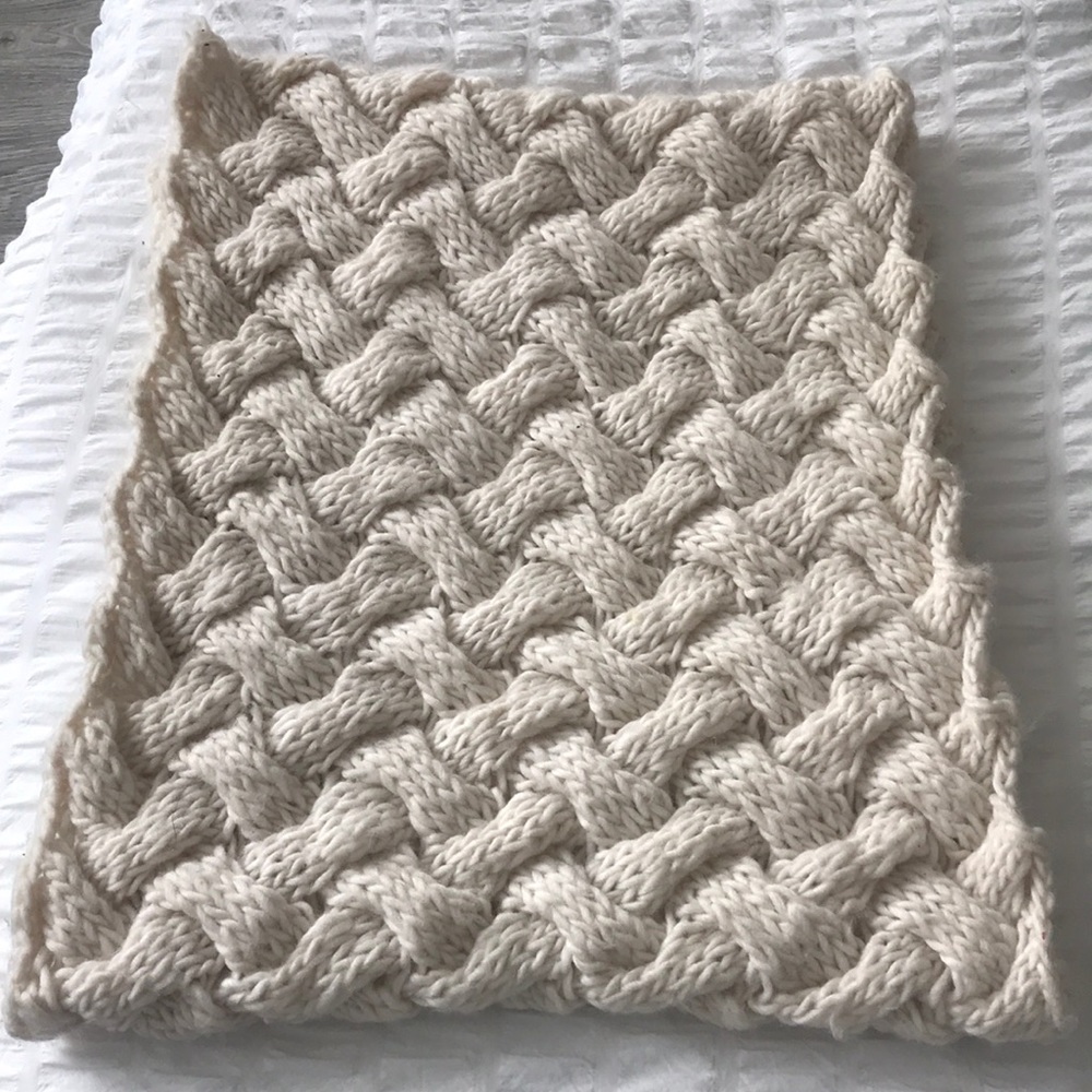 Chunky Knit Infinity Scarf - Picture 1 of 2
